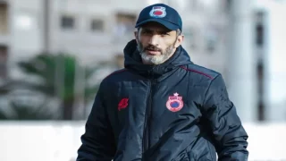 نادي أولمبيك آسفي ينفصل عن مدربه زكرياء عبوب