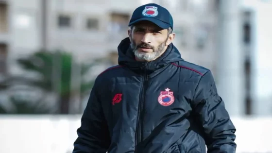 نادي أولمبيك آسفي ينفصل عن مدربه زكرياء عبوب