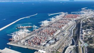 ميناءا طنجة المتوسط والدار البيضاء ضمن المراتب الأولى عربيا في مؤشر الربط بشبكة الملاحة العالمية