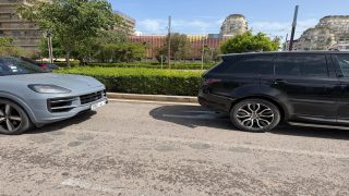 هروب سائق بورش كايين بعد حادثة سير بالحي الحسني يثير استنفار الأمن بالدار البيضاء