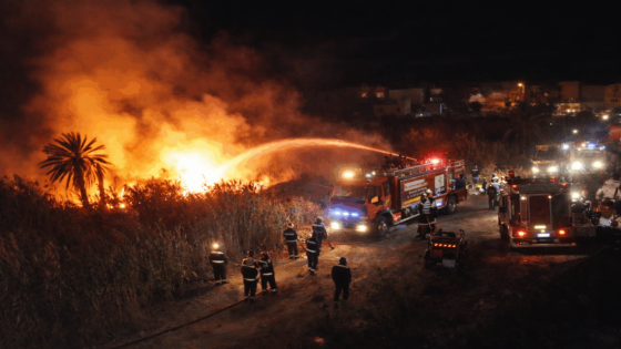 حريق مهول بوادي الساقية الحمراء يثير حالة استنفار قصوى في العيون