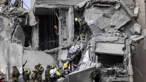 9 قتلى و11 مفقودا في غارة صاروخية إيرانية وسط إسرائيل وفق حصيلة جديدة