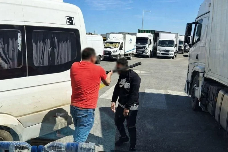 العنف على الطرقات.. حوارات تتحول إلى صراعات بين السائقين : بقلم أبو سفيان الكابوس