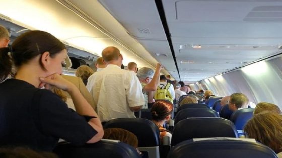 وفاة راكب خلال رحلة من الناظور إلى بروكسل تُجبر الطائرة على الهبوط اضطراريًا في فرنسا