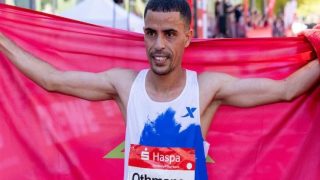 العداء المغربي عثمان الكومري يفوز بماراطون هامبورغ