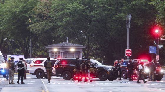epa12989249 U.S. Secret Service officers on the scene of a shooting near the White House complex following reports of gunfire near 17th Street and Pennsylvania Avenue NW in Washington, DC, USA, 23 May 2026. The agency confirmed via social media that it was working with personnel on the ground to corroborate reports of shots fired. EPA/JIM LO SCALZO