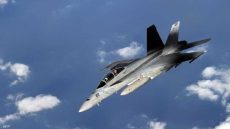 تحطم مقاتلة أمريكية من طراز F/A-18 في ولاية واشنطن