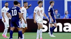 القمصان الممزقة تهدد الشركة الراعية لها بخسائر مالية فادحة في كأس العالم