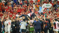 حمل لقجع على الأكتاف.. المنتخب المغربي يطيح بهولندا ويتأهل إلى ثمن نهائي مونديال 2026