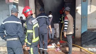 حريق مهول يلتهم محلات للخشب بسوق القريعة بالدار البيضاء ويستنفر السلطات