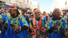 الصويرة .. افتتاح الدورة الـ27 لمهرجان كناوة وموسيقى العالم بموكب استعراضي مميز