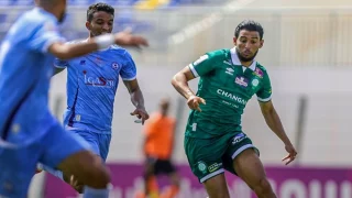 فوز مثير للرجاء الرياضي على نهضة الزمامرة في مباراة مثيرة (4-3)