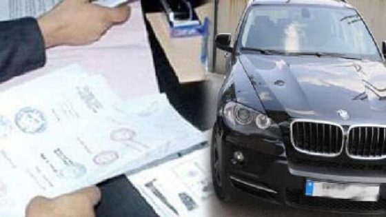 التحقيق في شبكة لتزوير أكثر من 300 سيارة وشبهات تطال موظفين وجمركيين