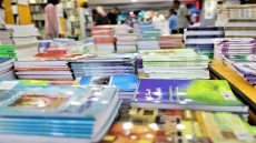 الكتاب المدرسي بين الاستنزاف المالي للأسر وارتفاع كلفة الإنتاج.. من يحمي القدرة الشرائية؟