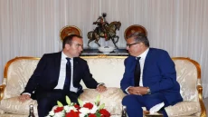 الوزير الأول الفرنسي يحل بالمغرب لترؤس أشغال الدورة الـ 15 للاجتماع رفيع المستوى المغربي-الفرنسي