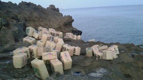 البحر يلفظ 40 كيلوغراما من مخدر الشيرا بشاطئ لالة مريم بالدار البيضاء
