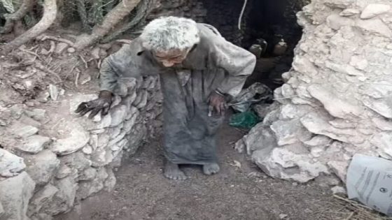 آسفي.. مسنة تقاوم قسوة العيش داخل كهف وسط دعوات عاجلة لإنقاذها