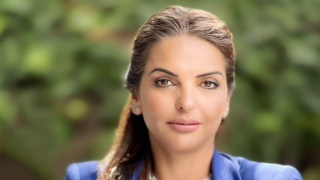 المحكمة الإدارية تجرّد كنزة الشرايبي من عضوية جماعة الدار البيضاء