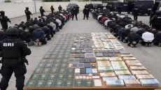 الجوازات المزورة و300 درهم.. تفاصيل تثير التساؤلات حول رواية الـ61 مغربياً في الجزائر