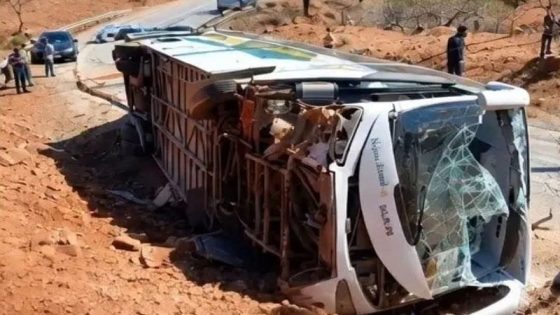 انقلاب حافلة للمسافرين بتارجيست يستنفر السلطات ويخلف جرحى