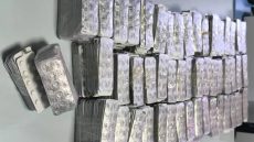 طنجة وإيمزورن.. حجز 2688 قرصاً مخدراً وتوقيف شخصين في عمليتين أمنيتين
