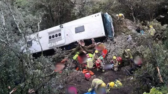 إصابة 80 شخصا بجروح خطيرة في حادث اصطدام حافلة بسيارة قرب برشلونة